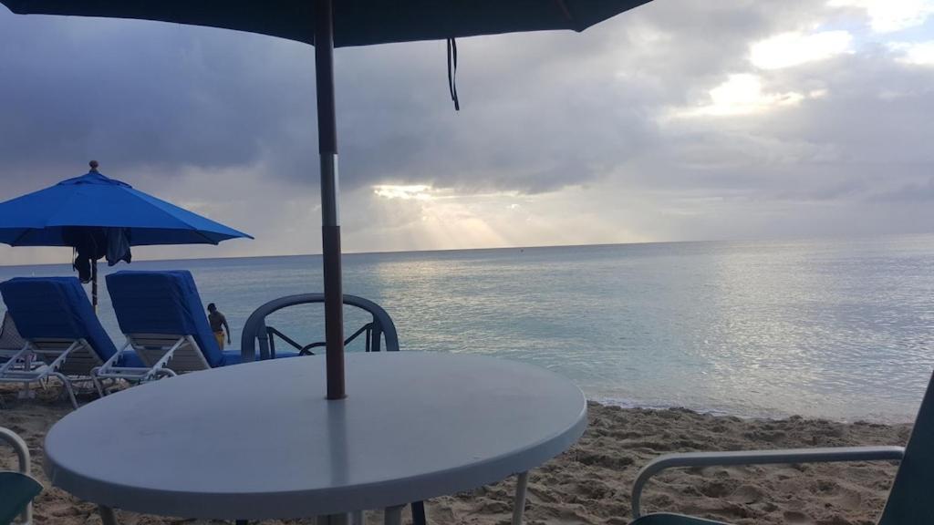 Villa Donamae 2 Story Barbados House Bridgetown Esterno foto