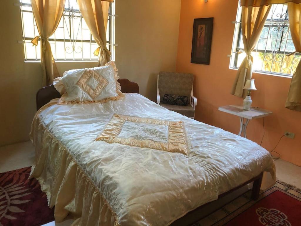 Villa Donamae 2 Story Barbados House Bridgetown Esterno foto